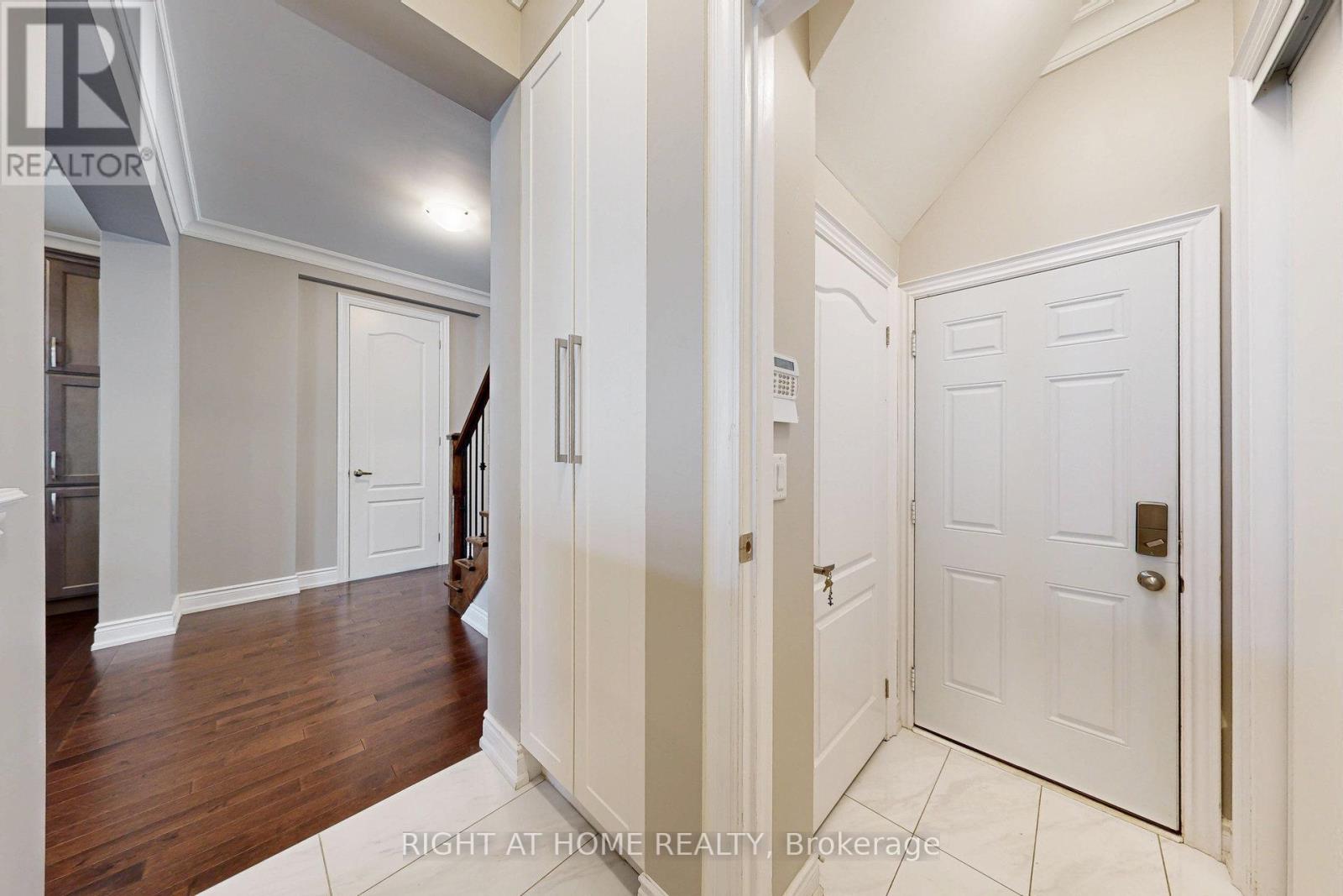 1058 Belcourt Street, Pickering, Ontario  L1X 0G2 - Photo 32 - E12187985