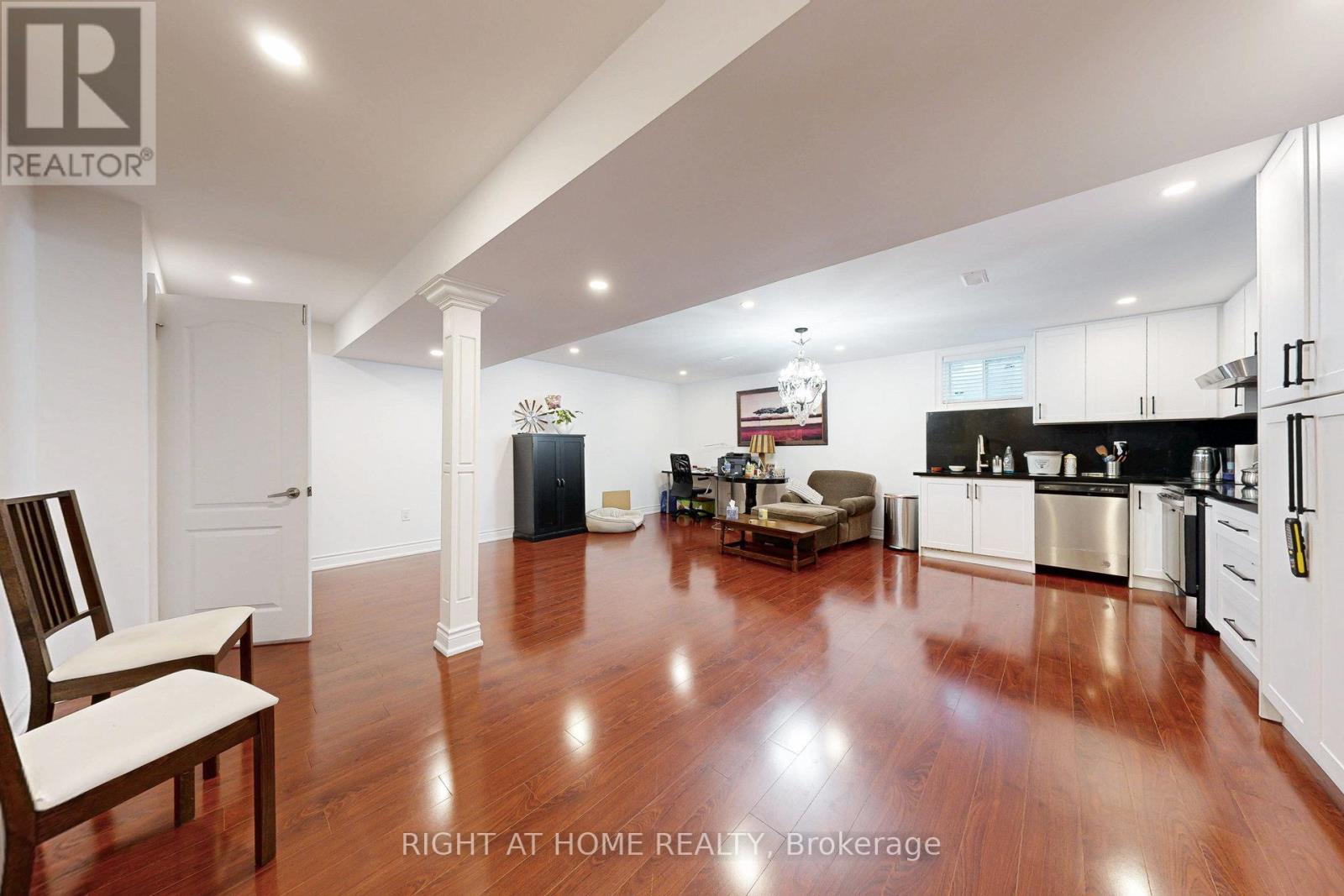 1058 Belcourt Street, Pickering, Ontario  L1X 0G2 - Photo 34 - E12187985