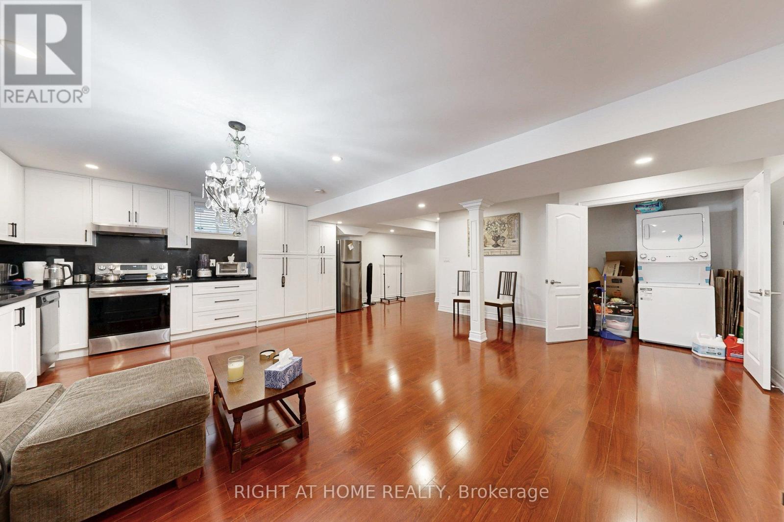 1058 Belcourt Street, Pickering, Ontario  L1X 0G2 - Photo 37 - E12187985