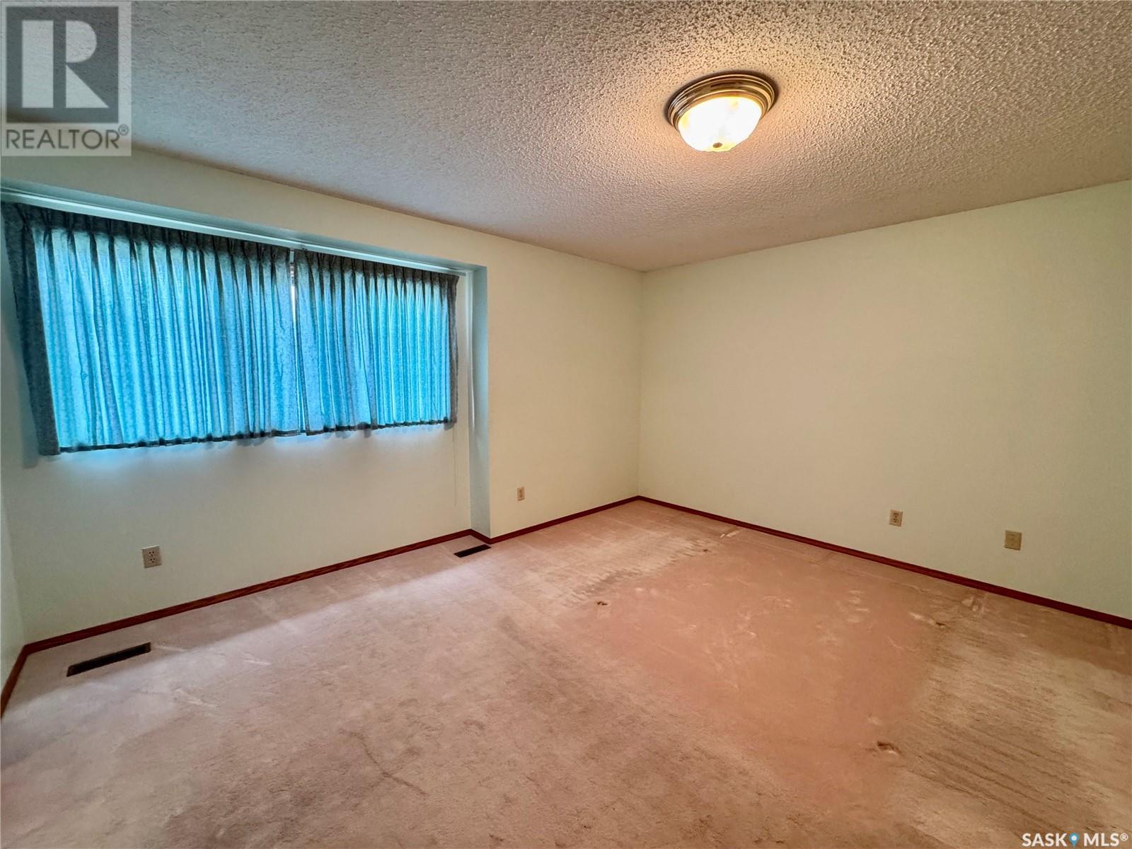591 10th Avenue W, Melville, Saskatchewan  S0A 2P0 - Photo 15 - SK007871