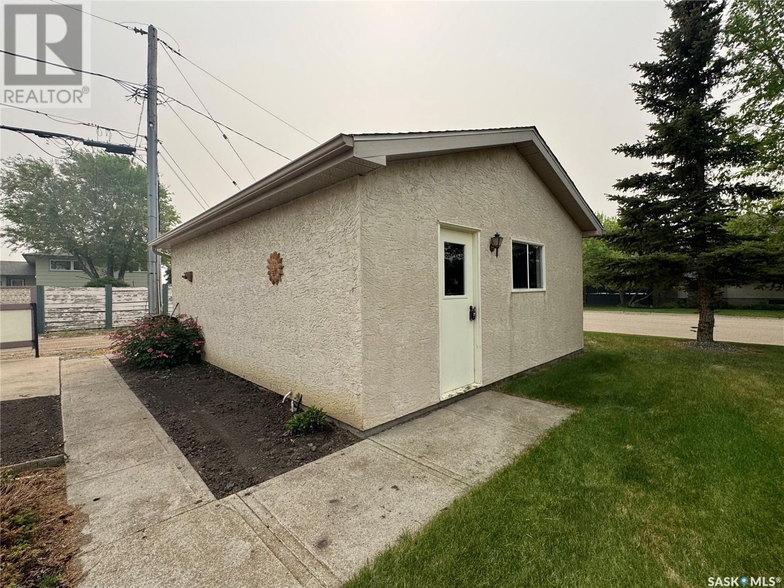591 10th Avenue W, Melville, Saskatchewan  S0A 2P0 - Photo 46 - SK007871