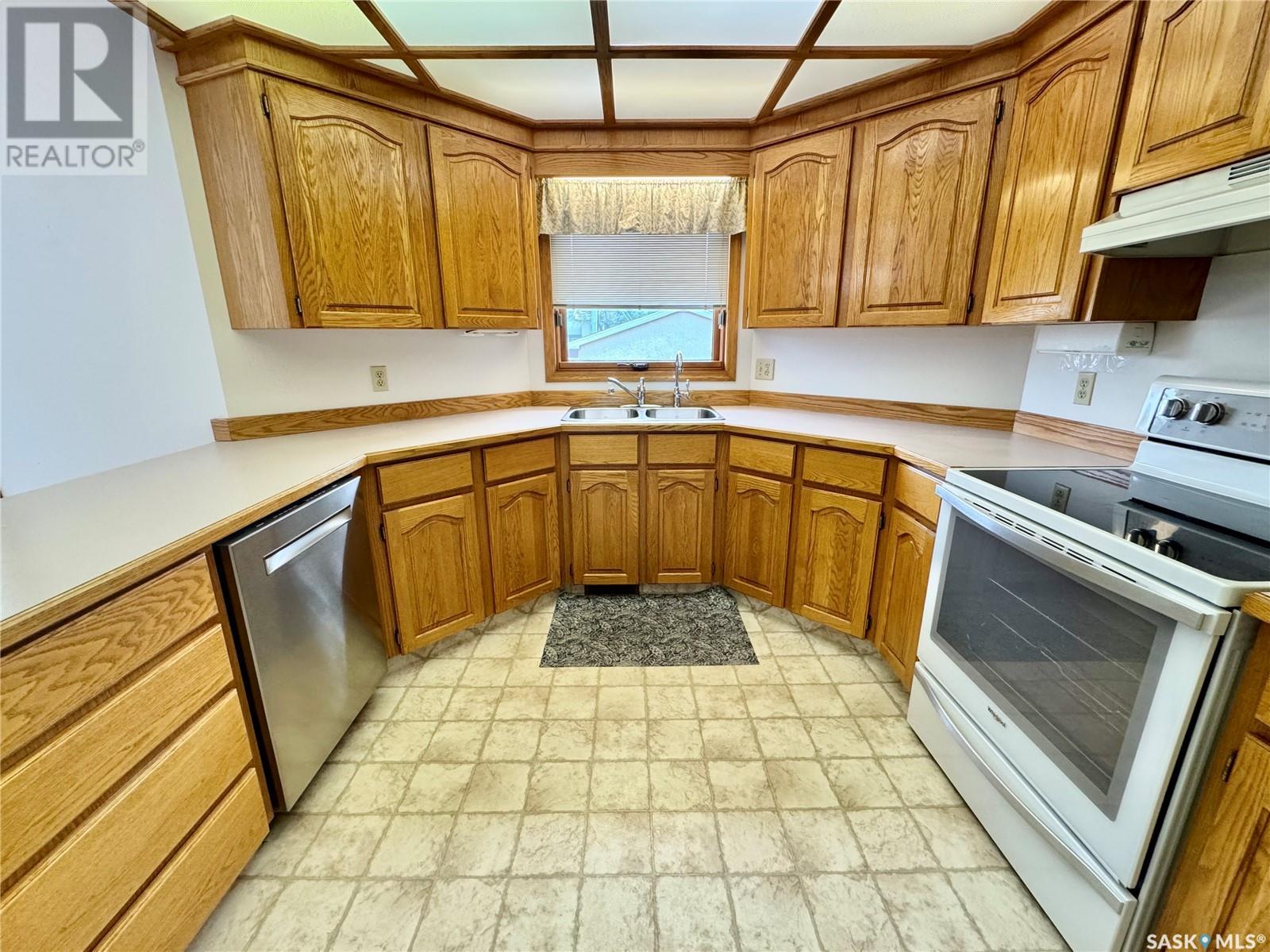 591 10th Avenue W, Melville, Saskatchewan  S0A 2P0 - Photo 5 - SK007871