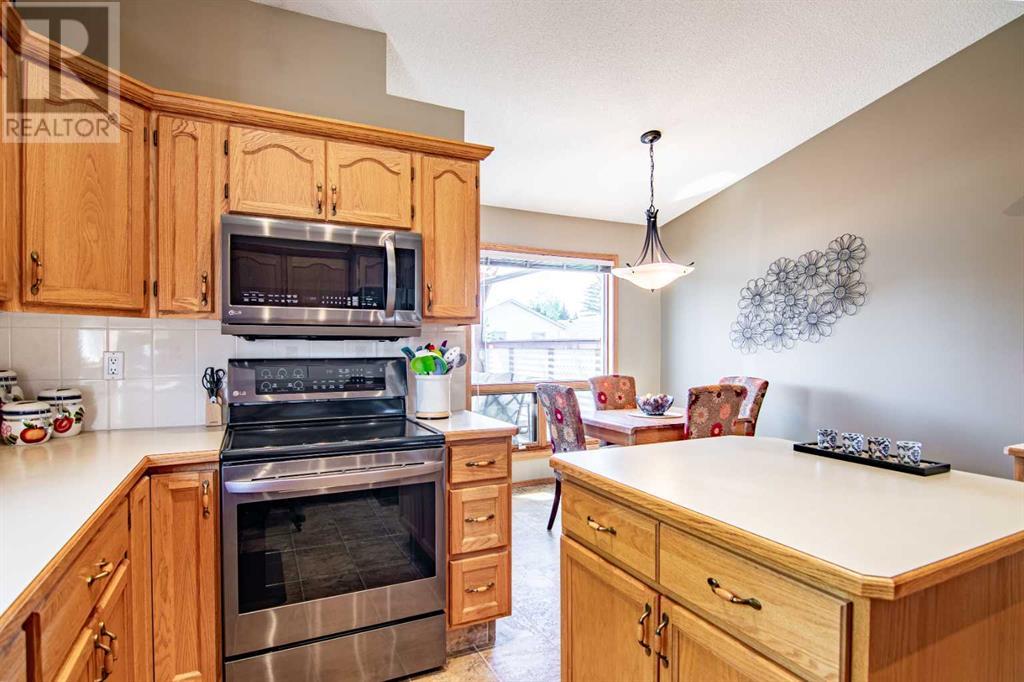 10 Densmore Crescent, Red Deer, Alberta  T4R 2L8 - Photo 10 - A2225850