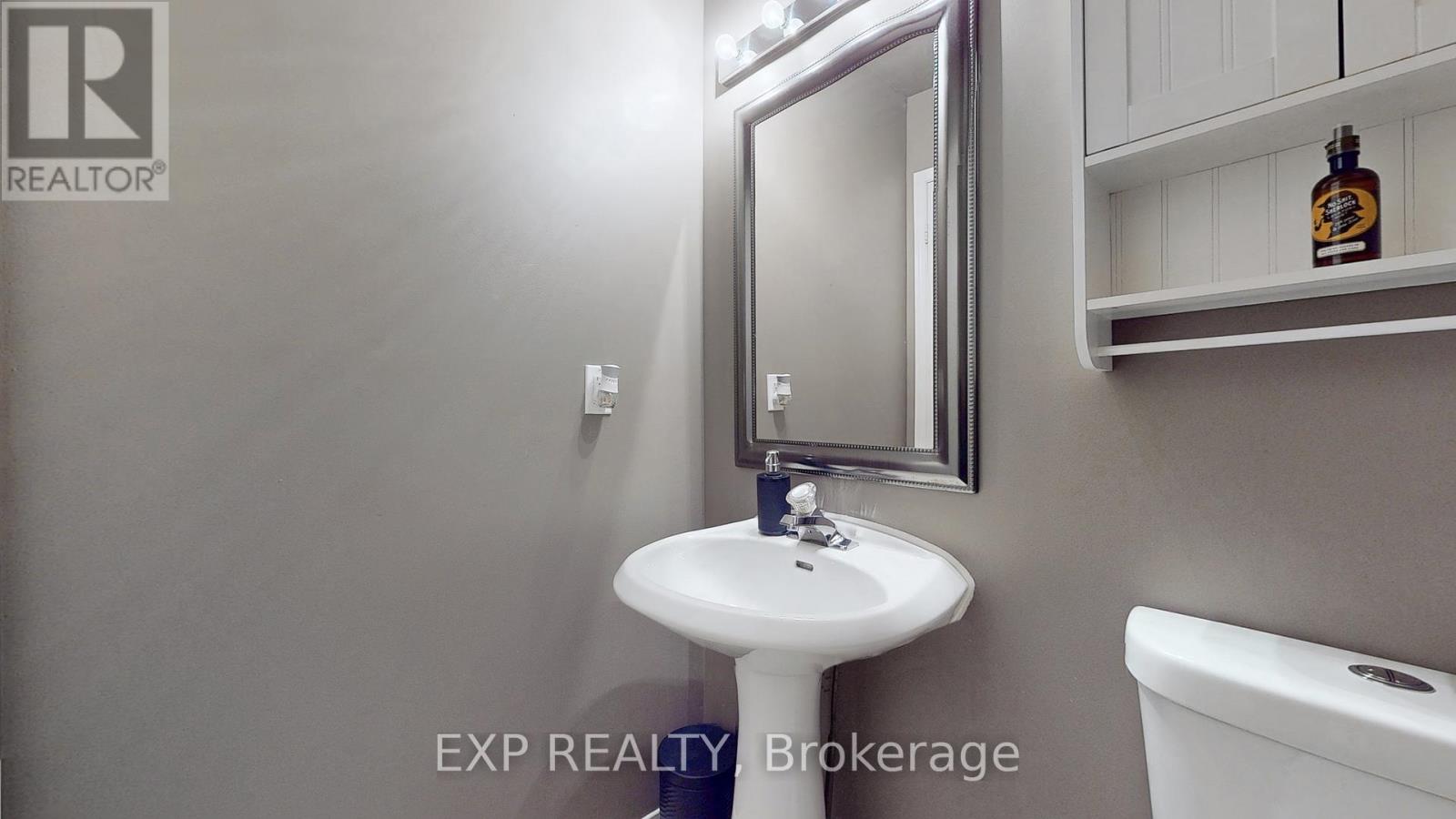 Upper - 1121 Foxglove Place, Mississauga (East Credit), Ontario  L5V 2N4 - Photo 5 - W12187980
