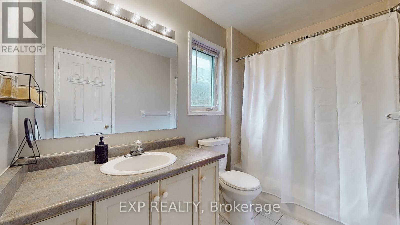 Upper - 1121 Foxglove Place, Mississauga (East Credit), Ontario  L5V 2N4 - Photo 9 - W12187980