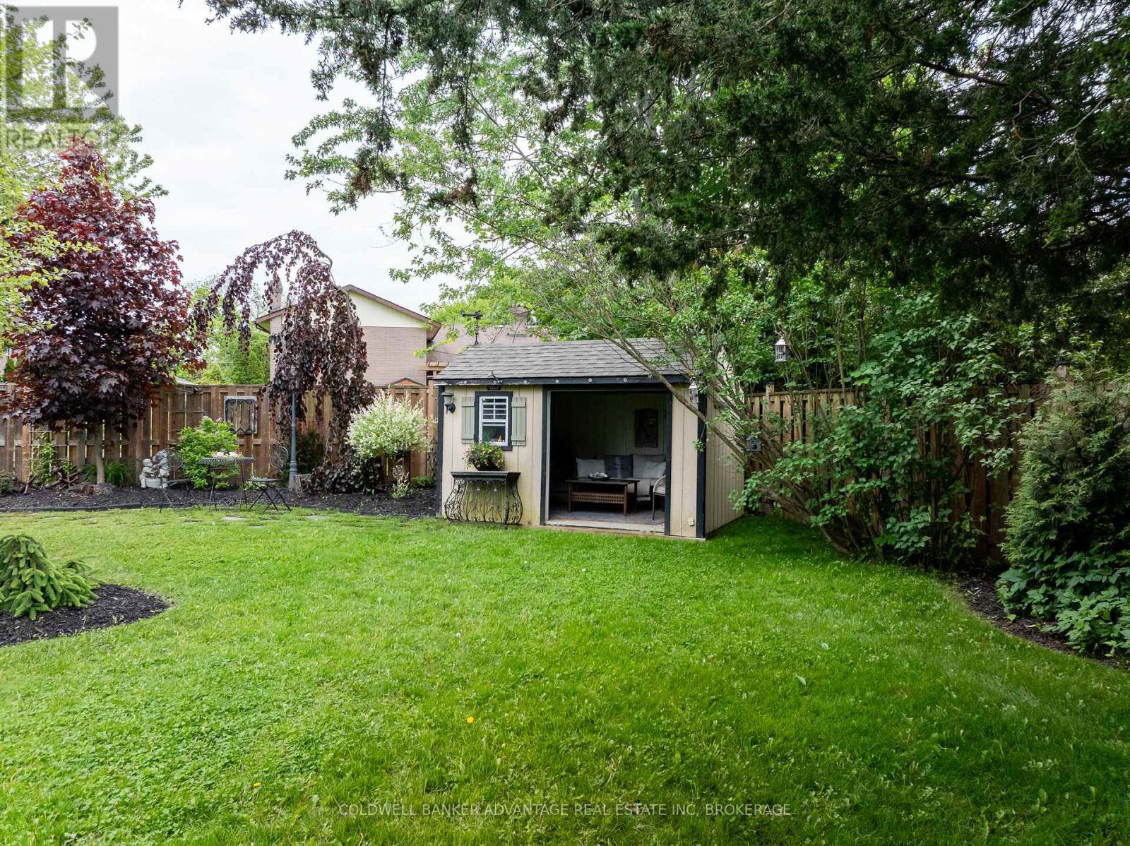 4504 Queensway Gardens N, Niagara Falls, Ontario  L2E 6P7 - Photo 24 - X12187996