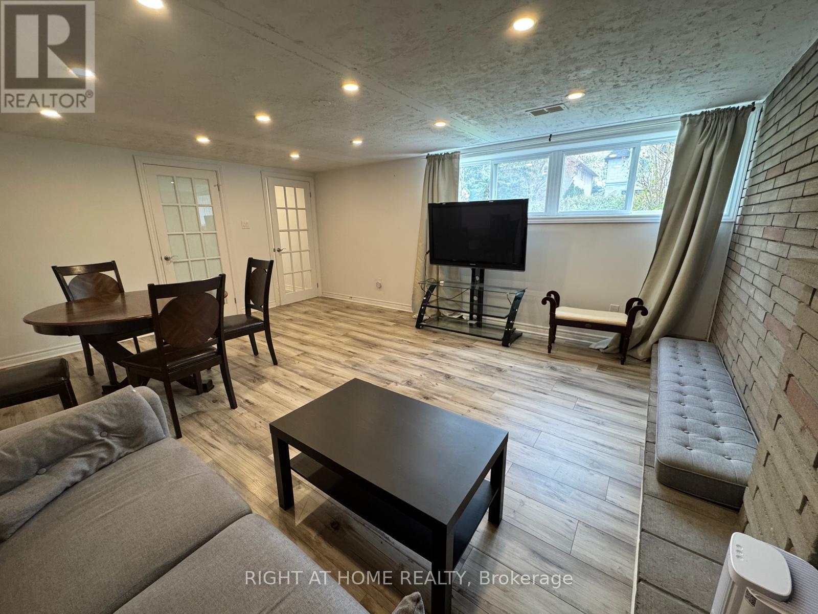 Lower Level - 324 Burnett Avenue, Toronto, Ontario  M2N 1W4 - Photo 7 - C12187998