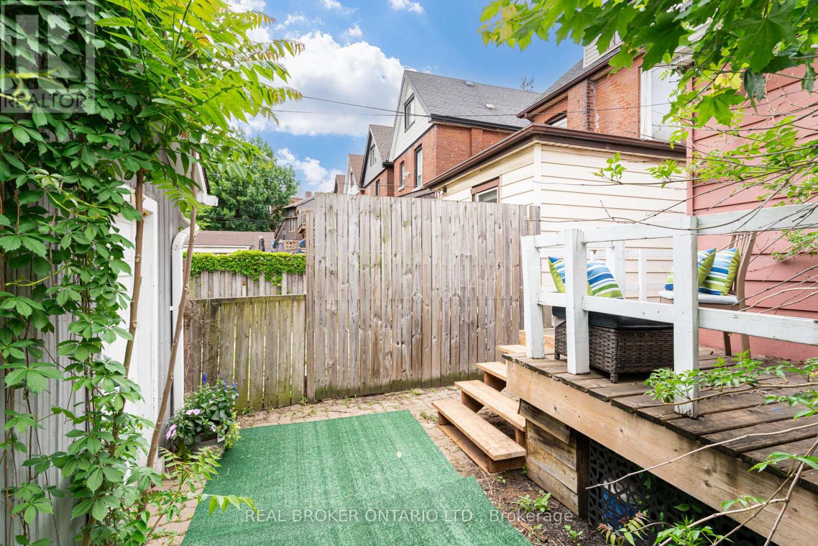 39 East Bend Avenue S, Hamilton, Ontario  L8M 3E4 - Photo 22 - X12188007