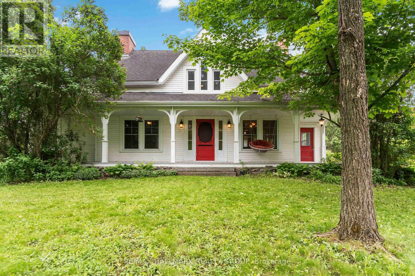 689 FRONT ROAD W, Champlain, Ontario