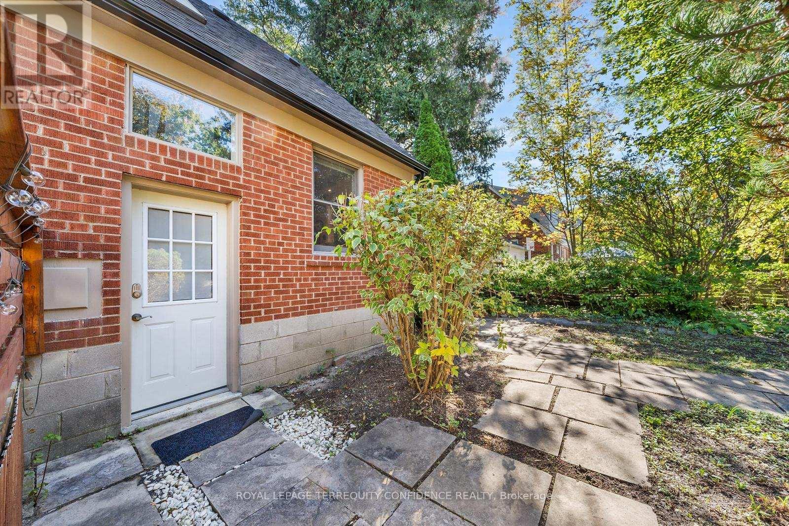 45 Glenborough Park Crescent, Toronto (Newtonbrook West), Ontario  M2R 2G4 - Photo 35 - C12188025