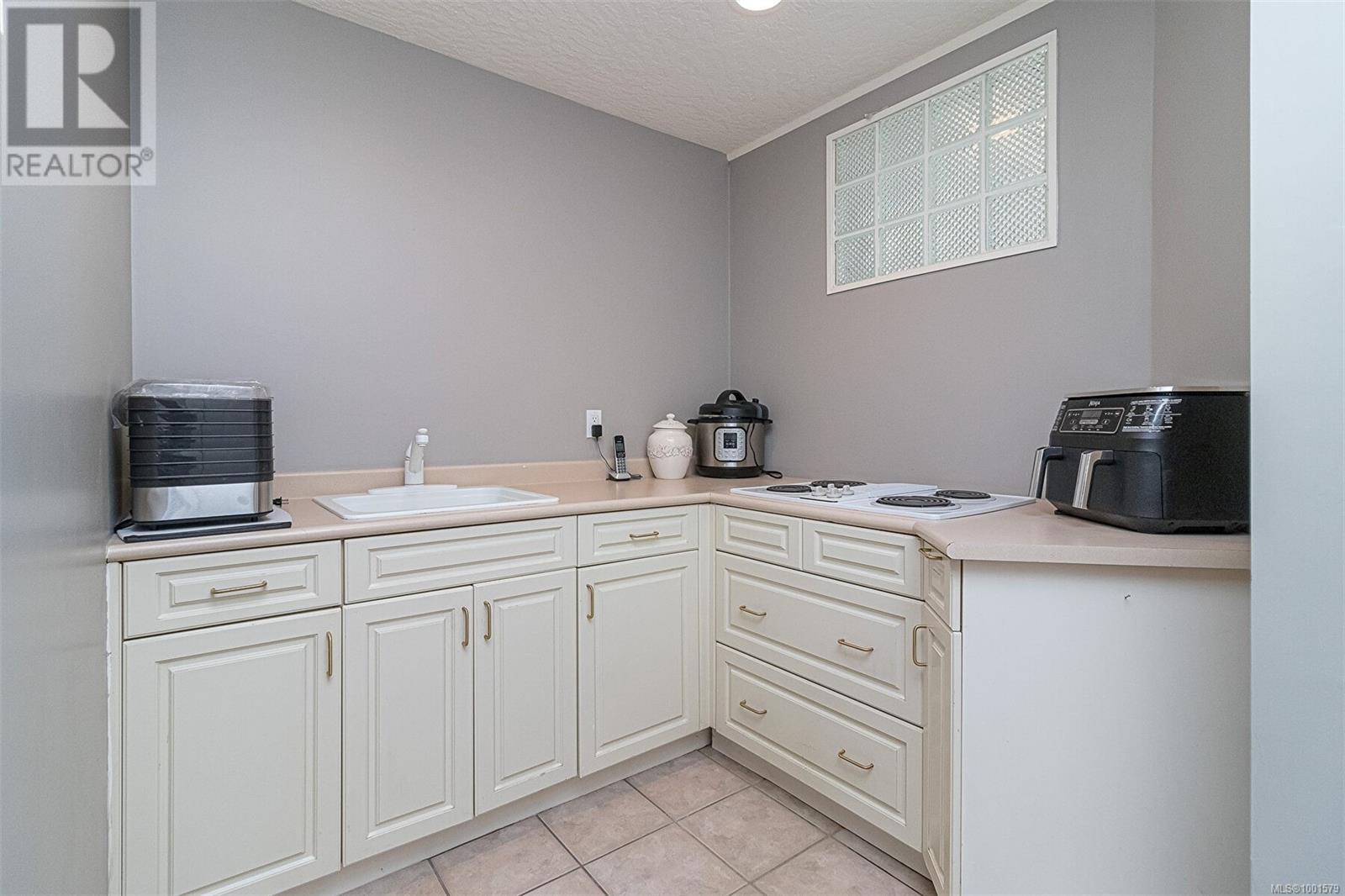 6255 Karen Crt, Central Saanich, British Columbia  V8Z 7K7 - Photo 39 - 1001579
