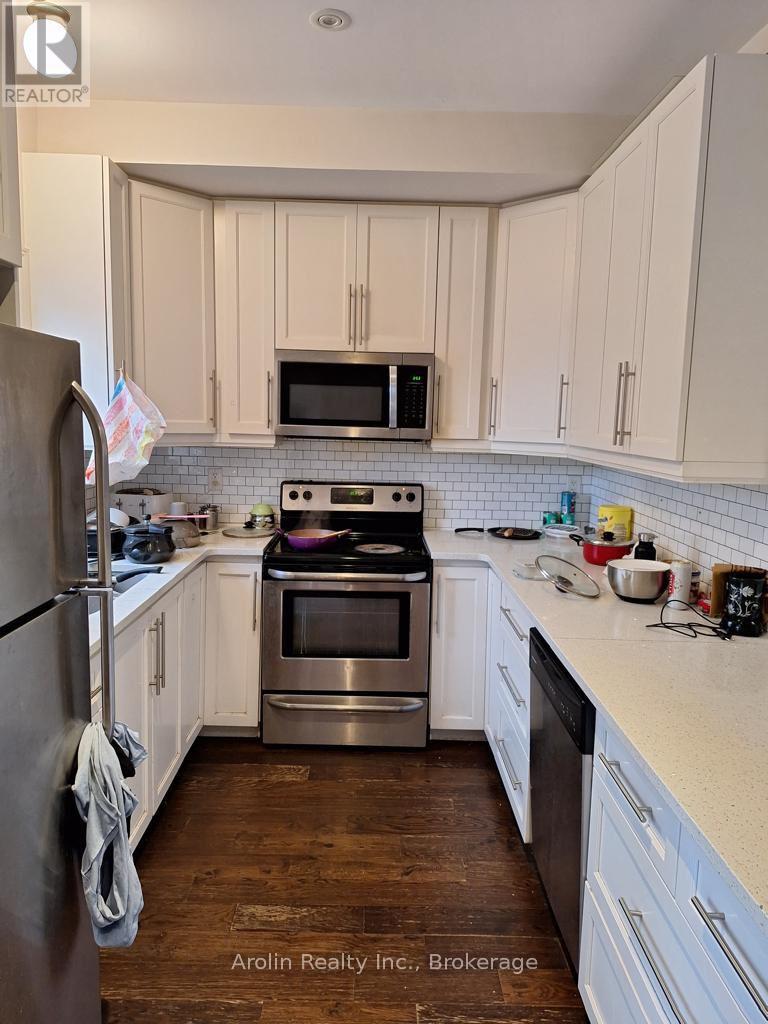 5 Oxfordshire Lane, Kitchener, Ontario  N2H 0B4 - Photo 7 - X12188074