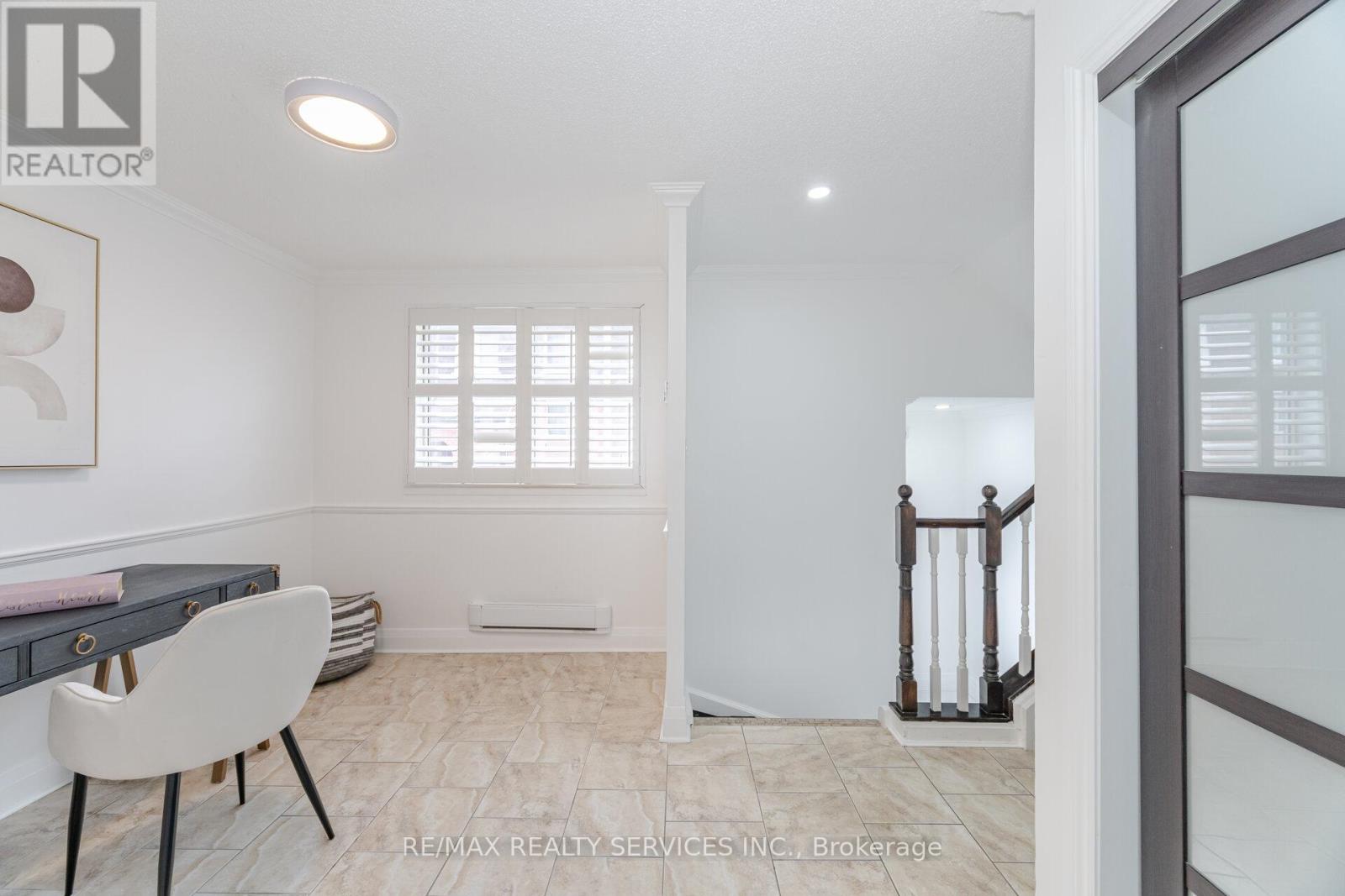 145 - 2170 Bromsgrove Road, Mississauga, Ontario  L5J 4J2 - Photo 5 - W12188031