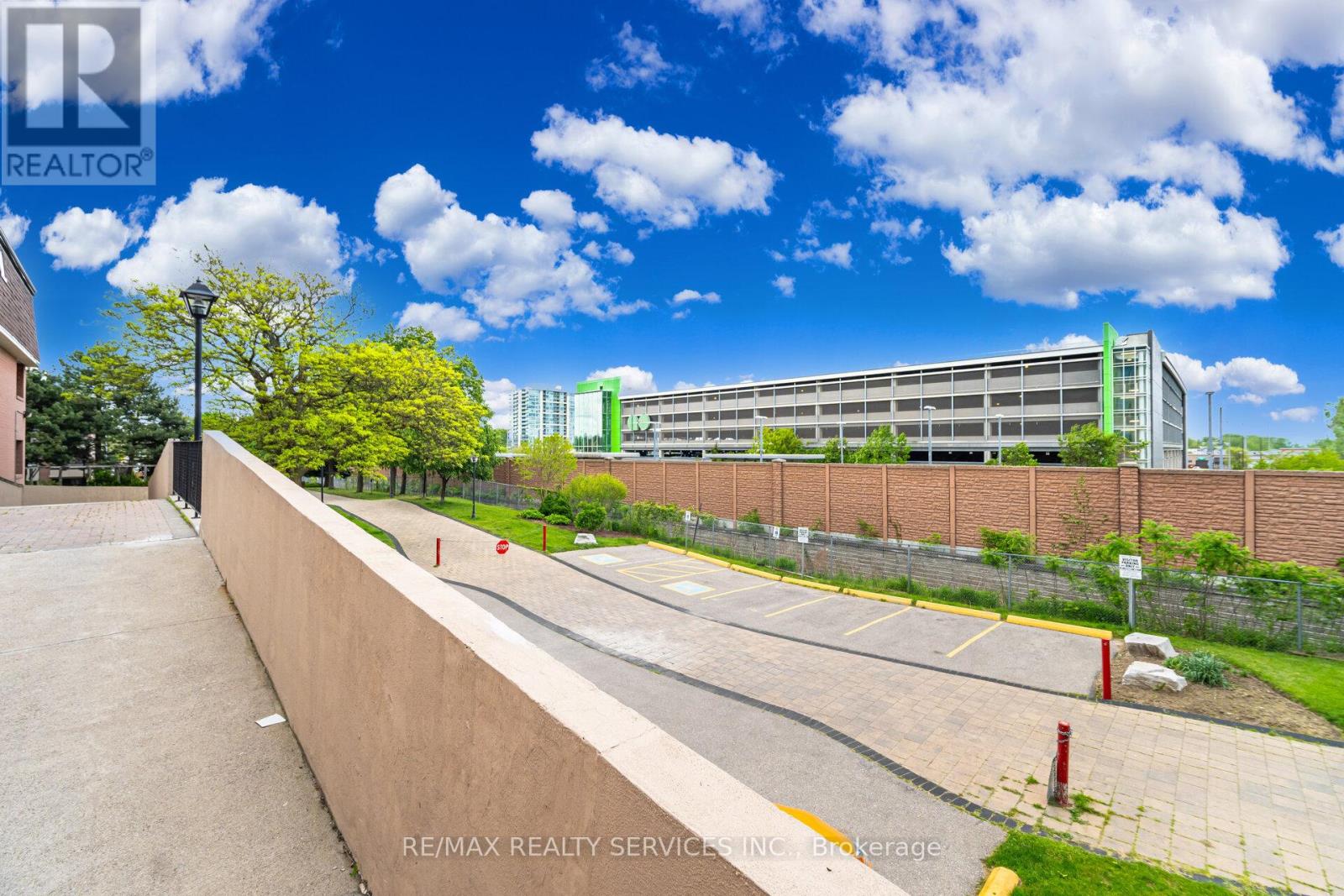 145 - 2170 Bromsgrove Road, Mississauga, Ontario  L5J 4J2 - Photo 35 - W12188031