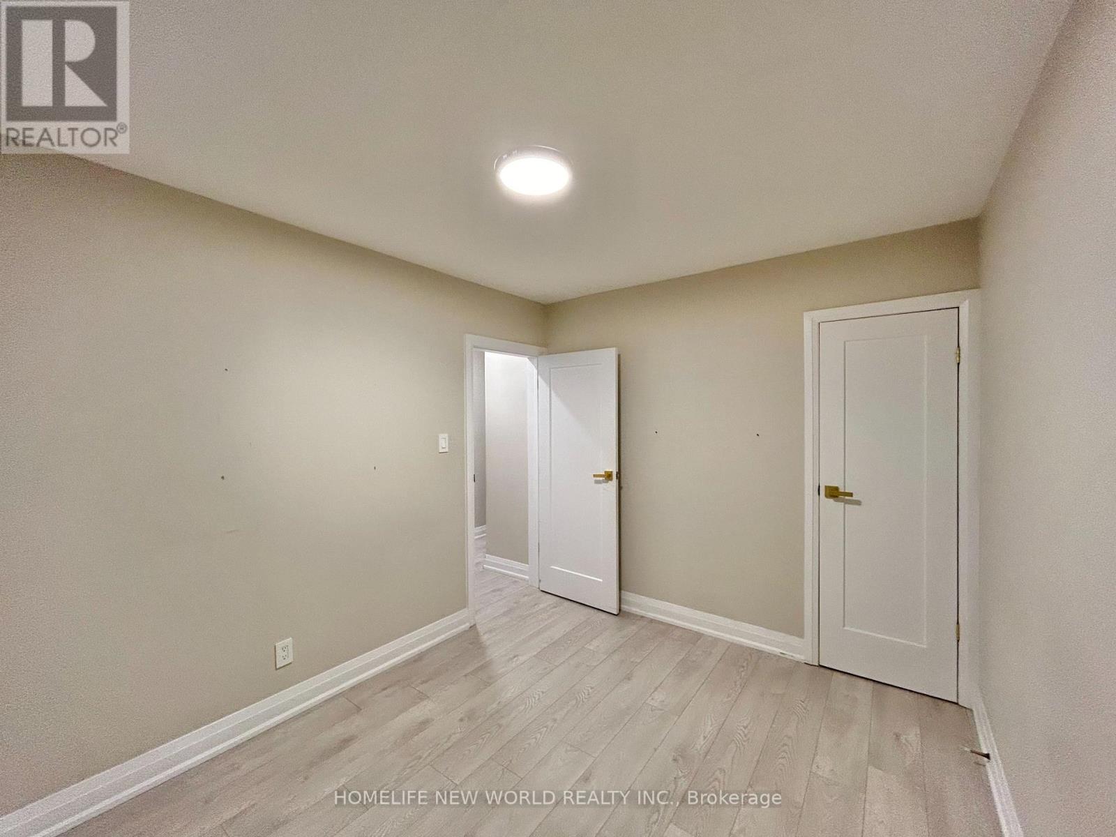261 Silverbirch Drive, Newmarket, Ontario  L3Y 2Z6 - Photo 13 - N12187431
