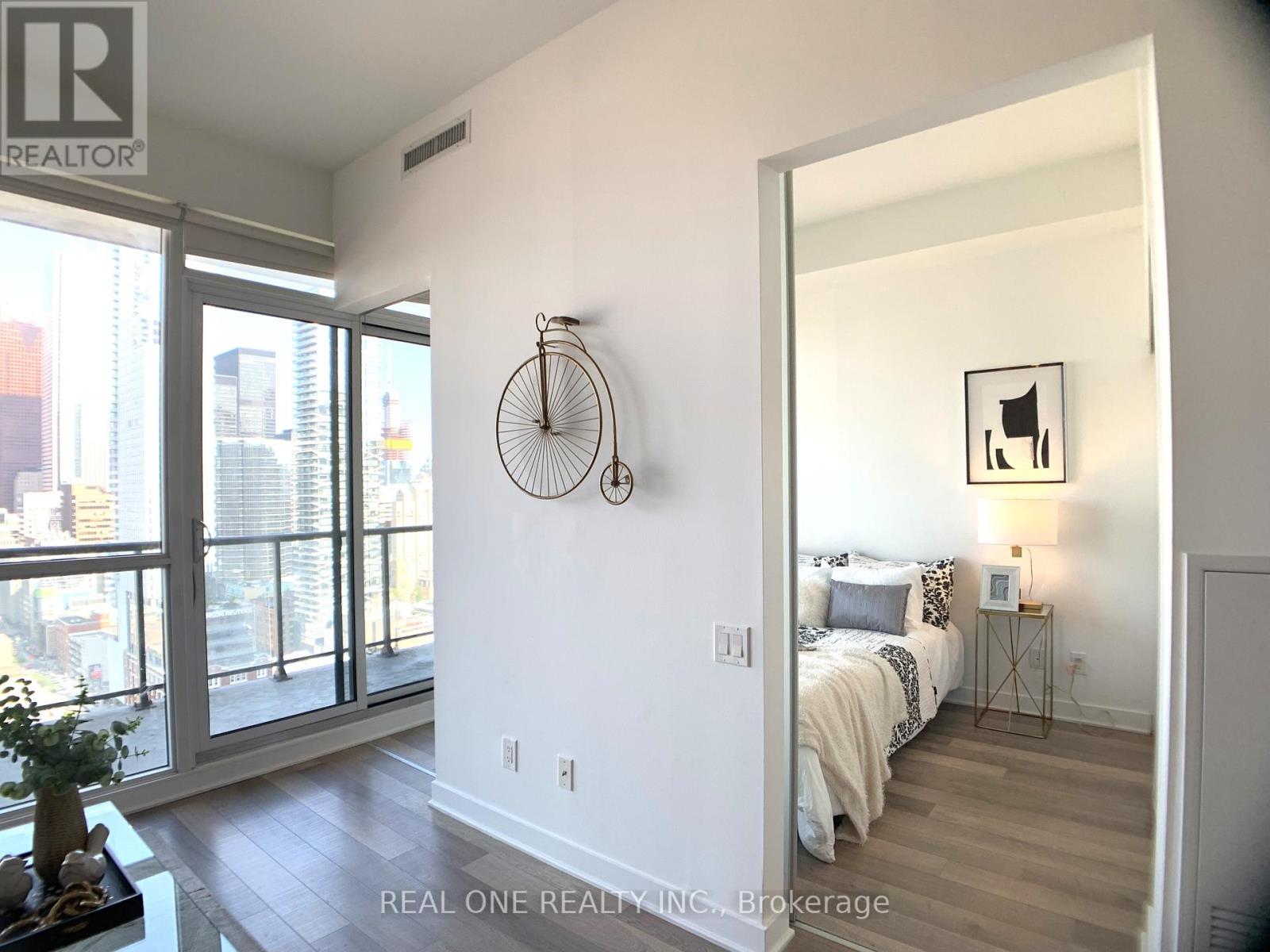 2306 - 290 Adelaide Street W, Toronto, Ontario  M5V 1P6 - Photo 11 - C12188043