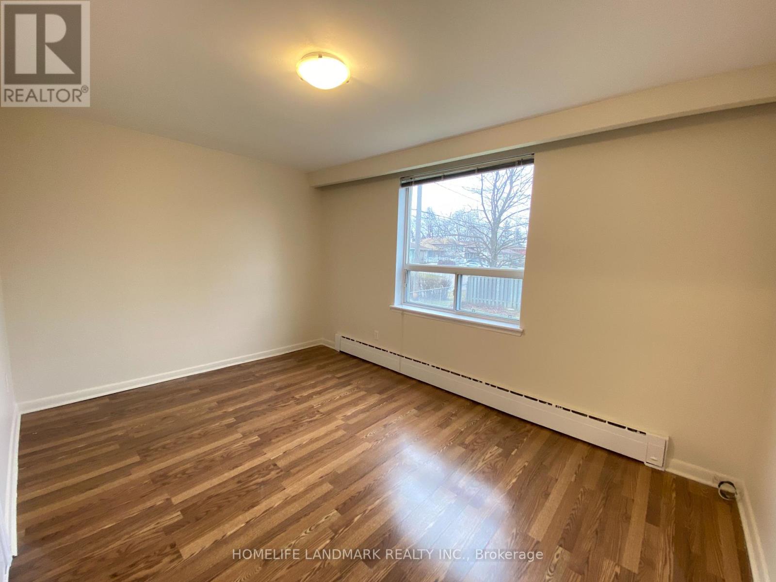 2 - 240 Wilmington Avenue, Toronto, Ontario  M3H 5K3 - Photo 12 - C12188045