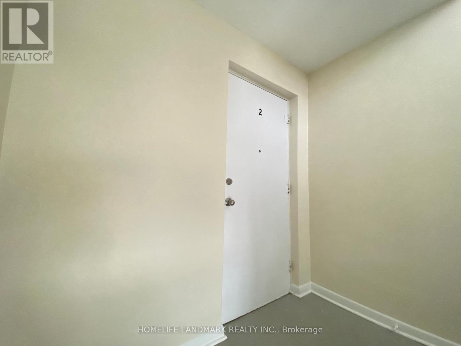 2 - 240 Wilmington Avenue, Toronto, Ontario  M3H 5K3 - Photo 18 - C12188045