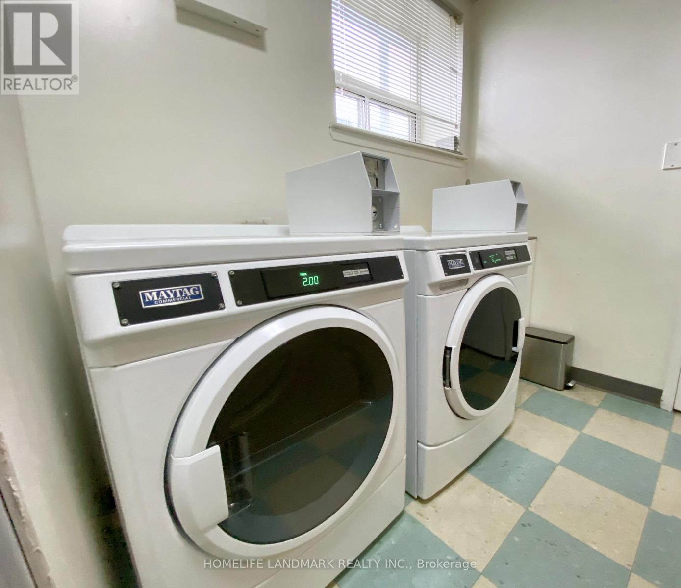 2 - 240 Wilmington Avenue, Toronto, Ontario  M3H 5K3 - Photo 19 - C12188045