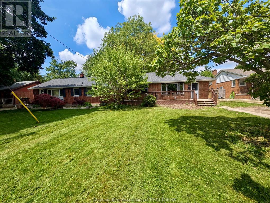 55 Wiltshire Drive, Chatham, Ontario  N7L 2N4 - Photo 3 - 25013658