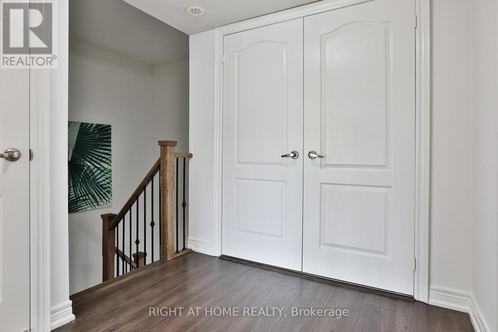 115 - 2 Dunsheath Way, Markham, Ontario  L6B 1N3 - Photo 16 - N12188036