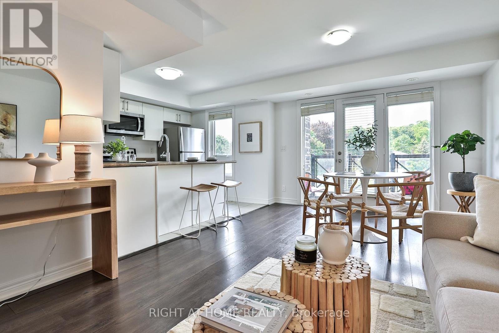115 - 2 Dunsheath Way, Markham, Ontario  L6B 1N3 - Photo 6 - N12188036