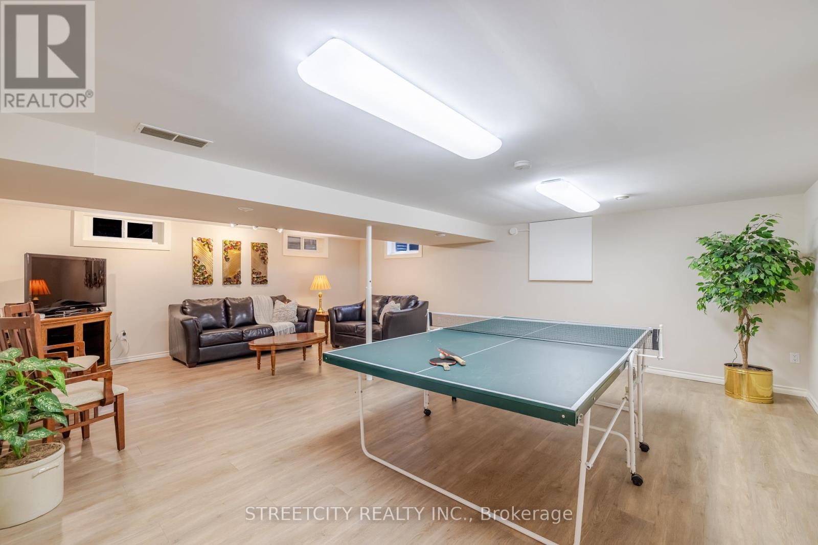 66 Guildford Court, London South (South N), Ontario  N6J 3Y1 - Photo 33 - X12188169