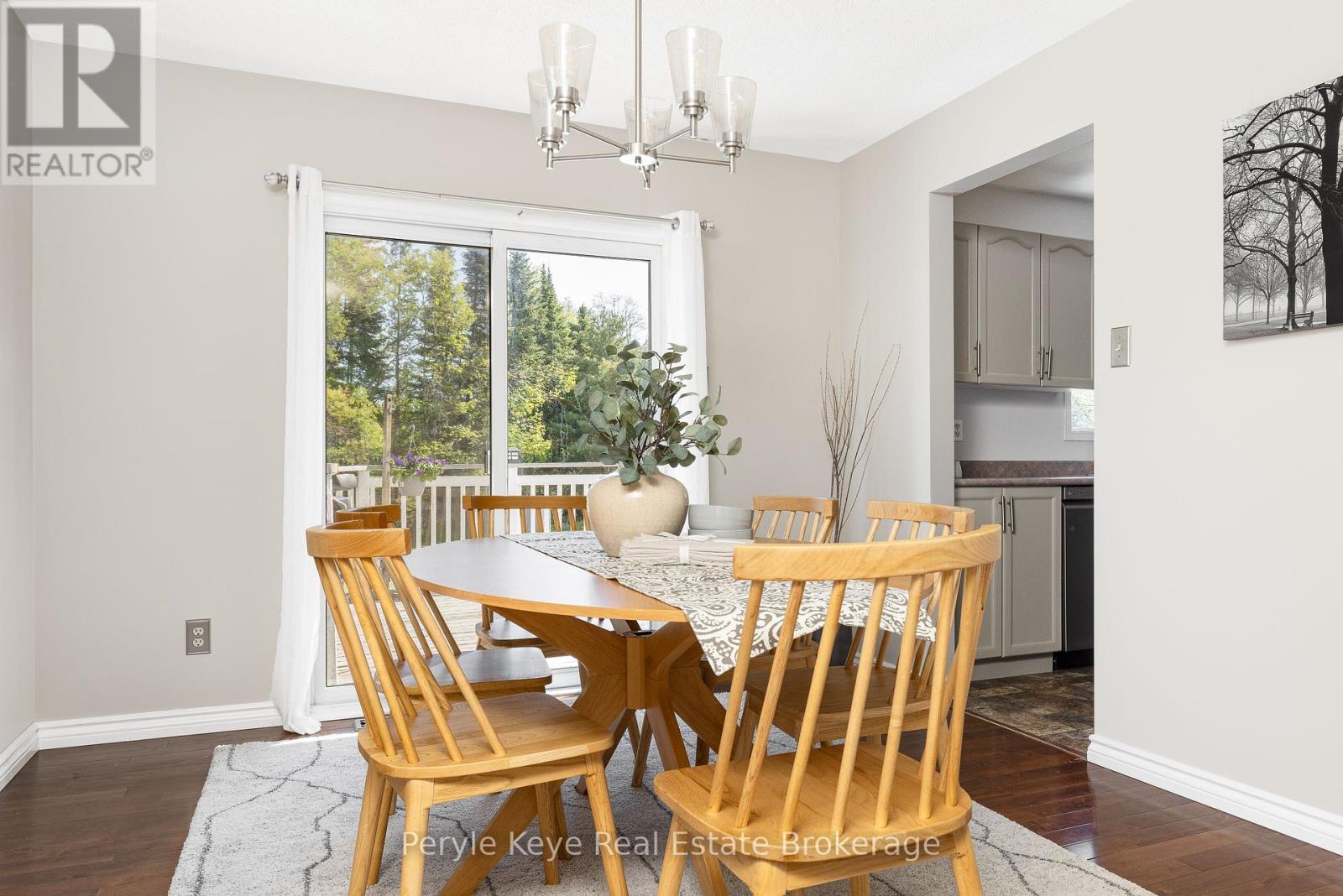 48 Covered Bridge Trail, Bracebridge, Ontario  P1L 1Y2 - Photo 4 - X12188150