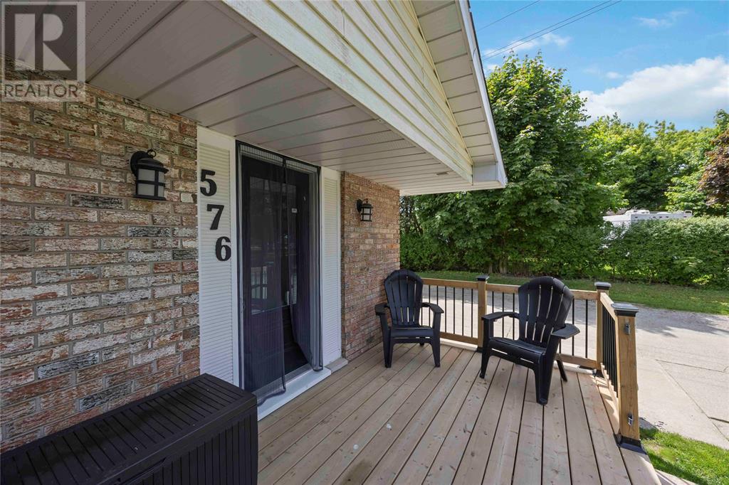 576 Front Street, Plympton-Wyoming, Ontario  N0N 1T0 - Photo 7 - 25013591