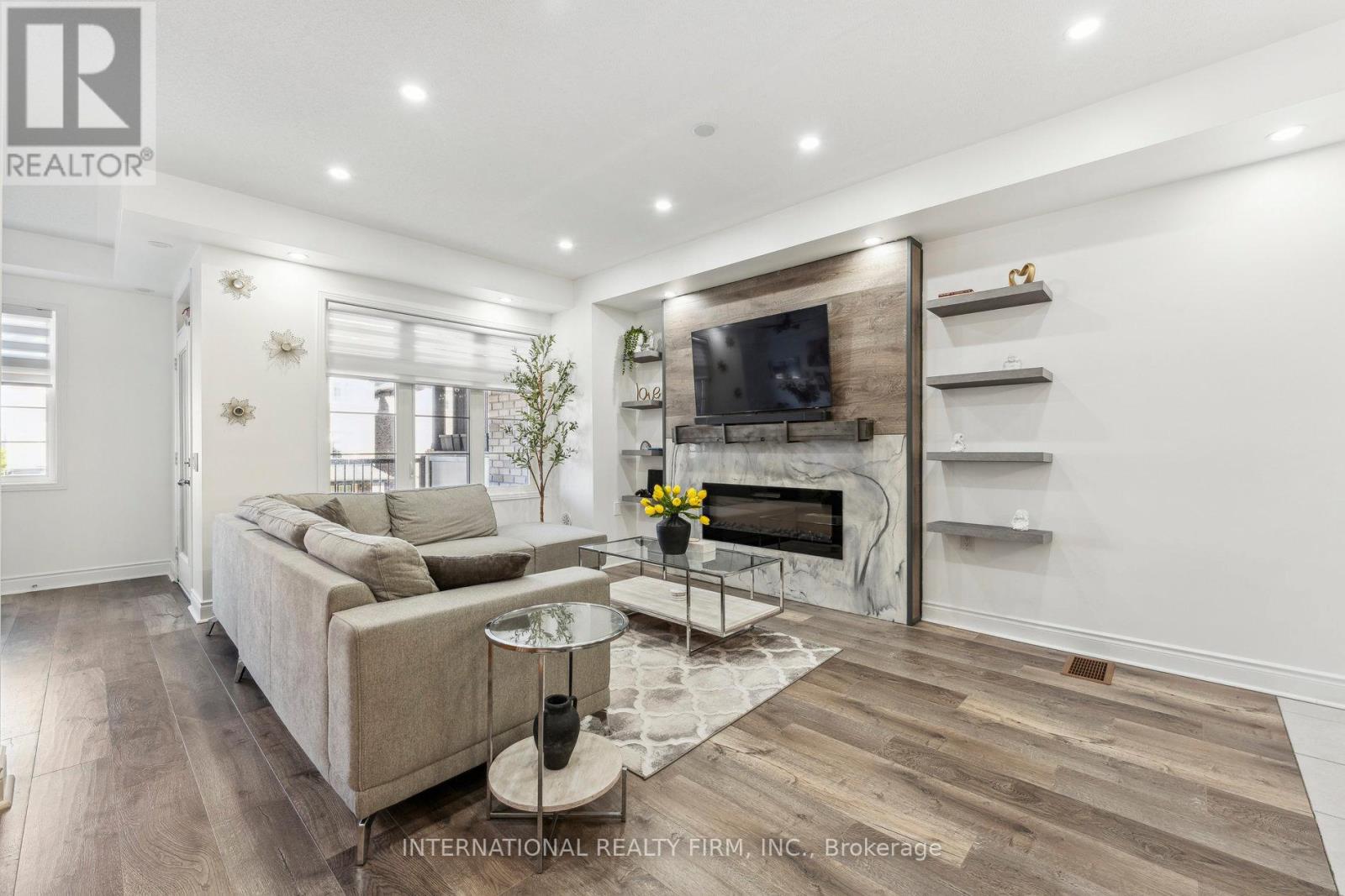 20 Lowes Hill Circle, Caledon, Ontario  L7C 2C7 - Photo 13 - W12188060