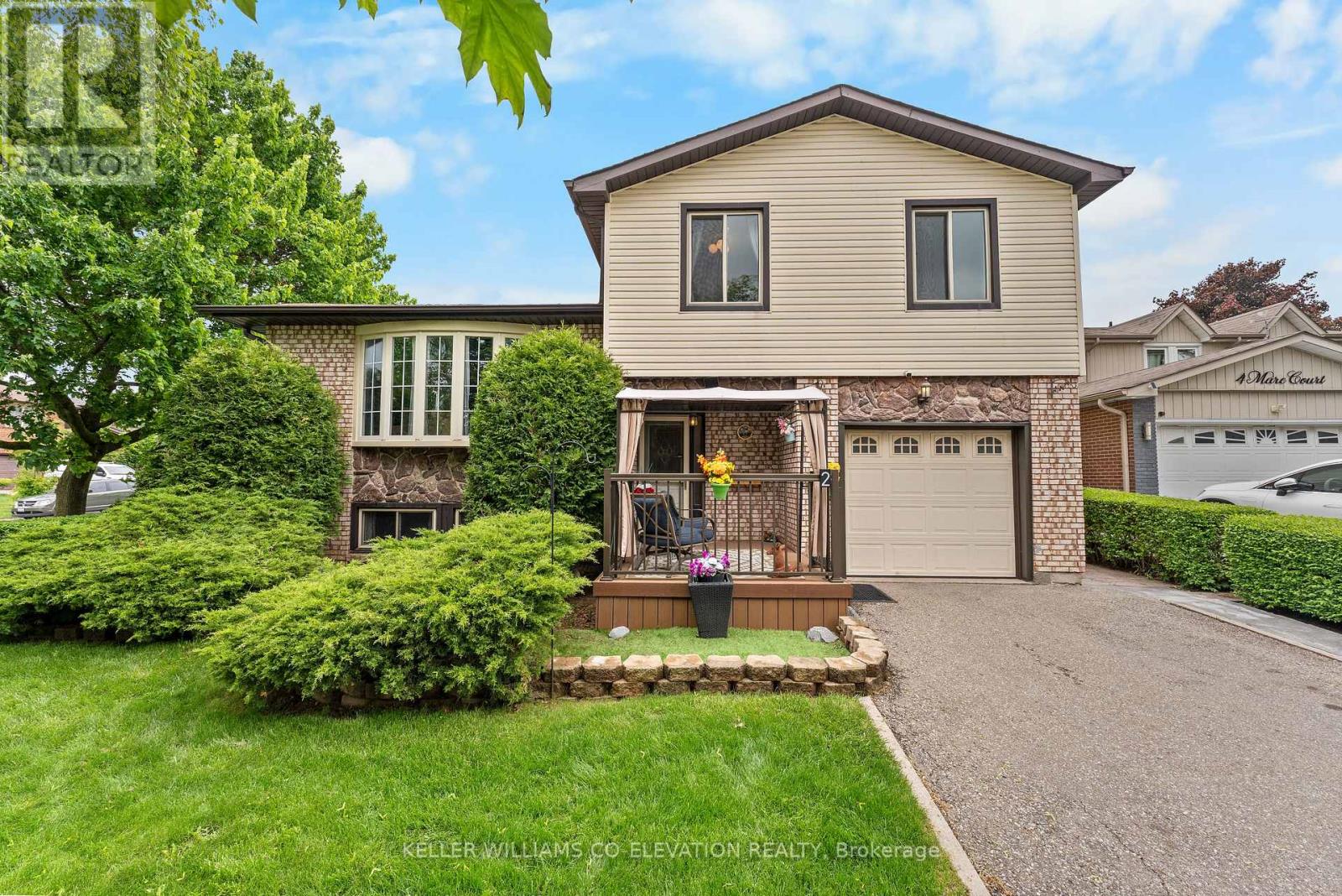 2 Marc Court, Brampton, Ontario  L6Y 2E5 - Photo 2 - W12188121