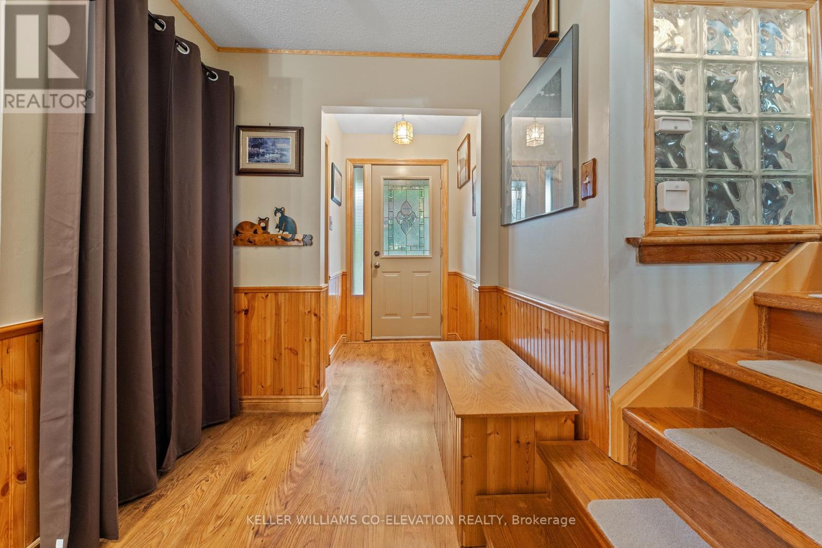 2 Marc Court, Brampton, Ontario  L6Y 2E5 - Photo 6 - W12188121