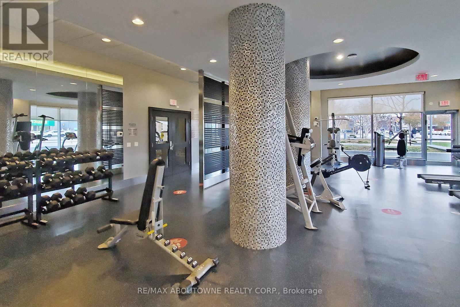 1007 - 55 Speers Road, Oakville, Ontario  L6K 3R6 - Photo 24 - W12188124