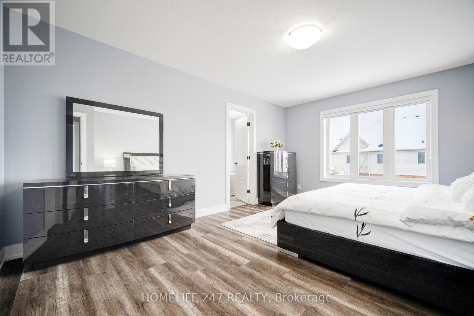 2149 Tokala Trail, London North, Ontario  N6G 0Z7 - Photo 32 - X12188041