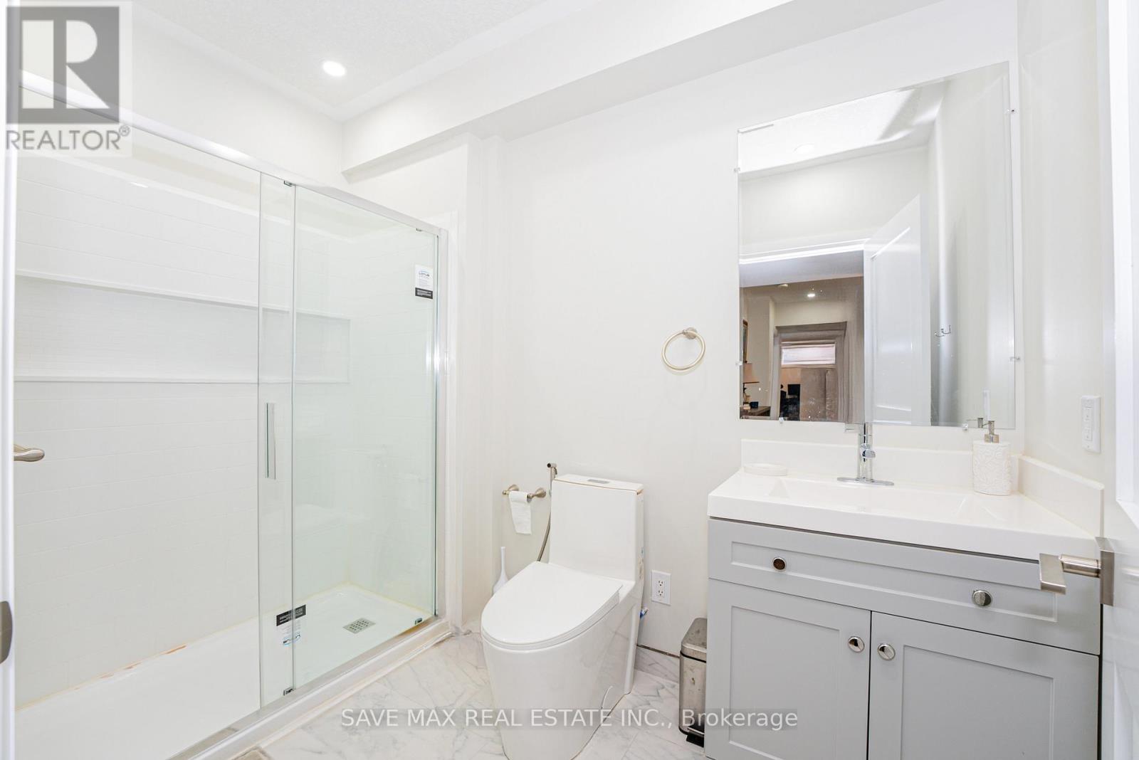26 Falconridge Drive, Kitchener, Ontario  N2K 0G1 - Photo 45 - X12188047