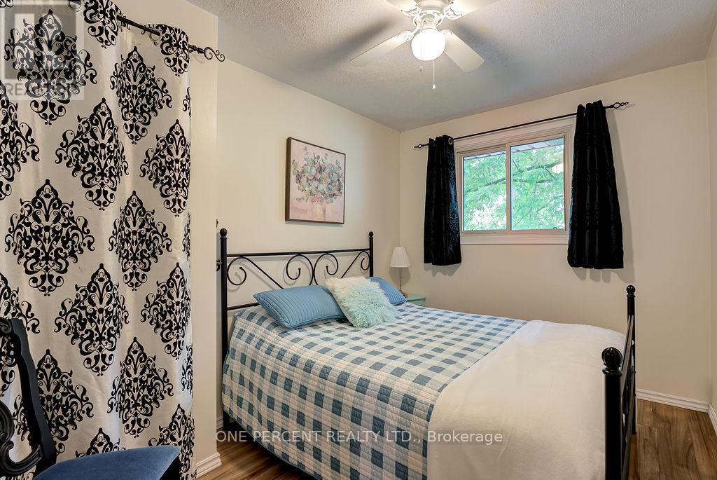 664 Highpoint Avenue, Waterloo, Ontario  N2L 4Z5 - Photo 18 - X12188050