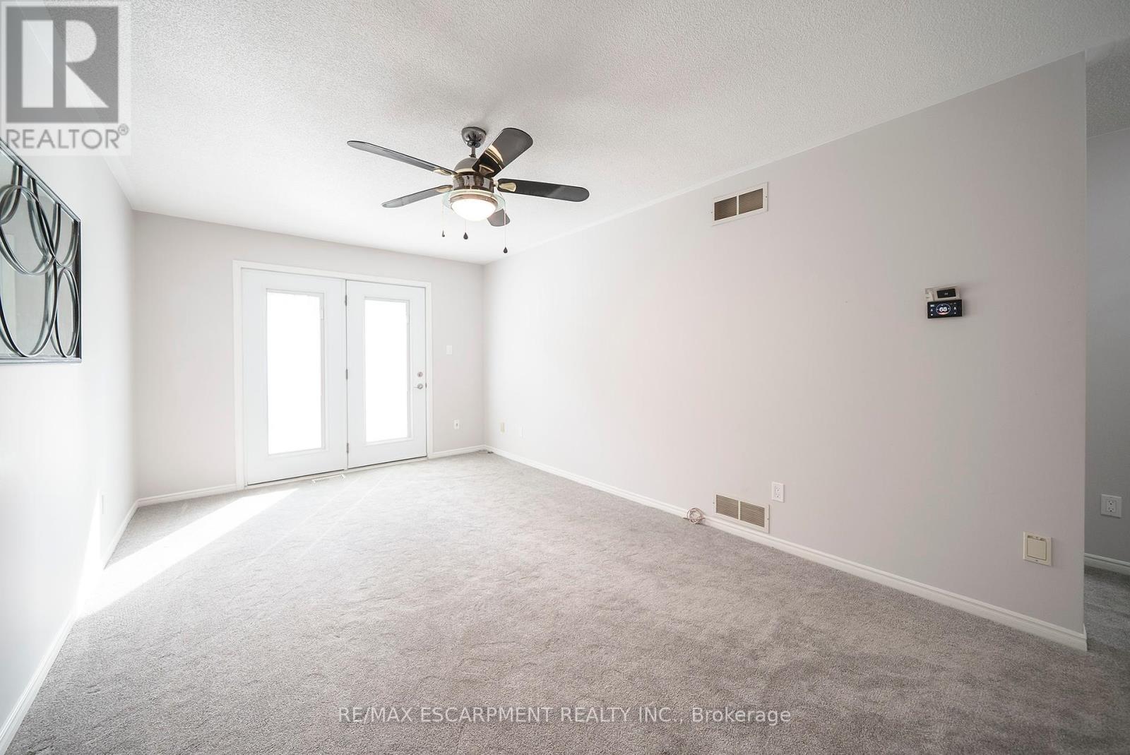 11 - 144 Wood Street, Brantford, Ontario  N3R 2L5 - Photo 12 - X12188068