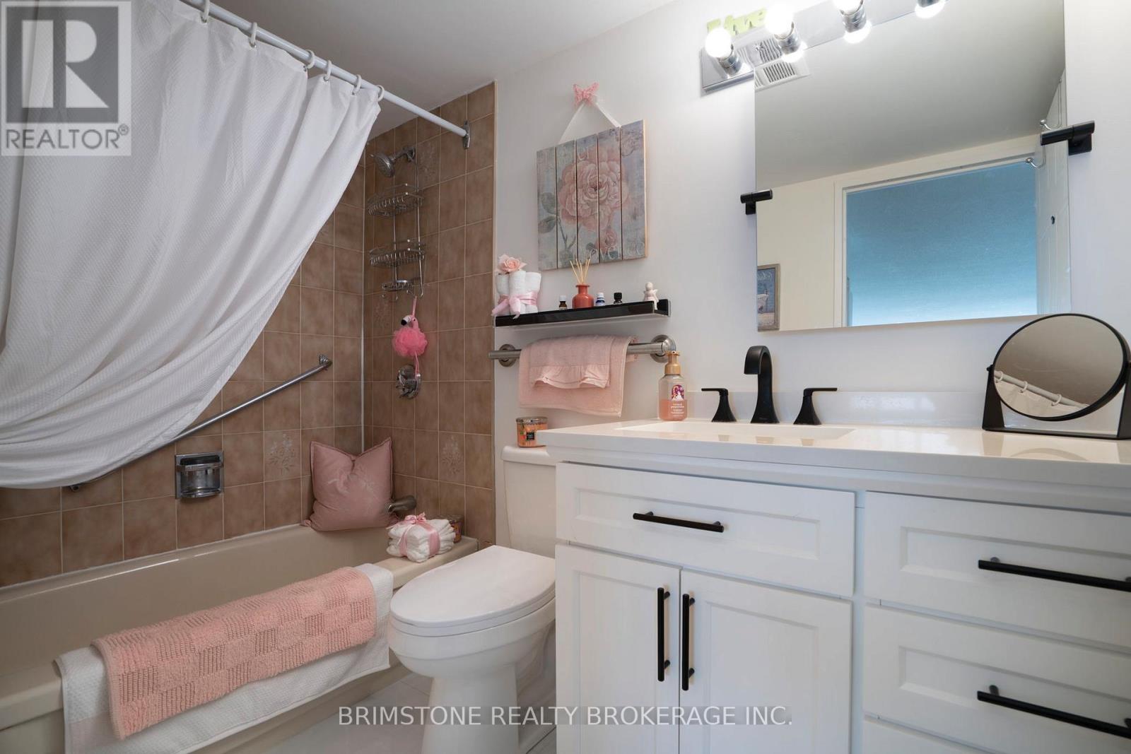 904 - 100 Observatory Lane, Richmond Hill, Ontario  L4C 1T4 - Photo 10 - N12149822