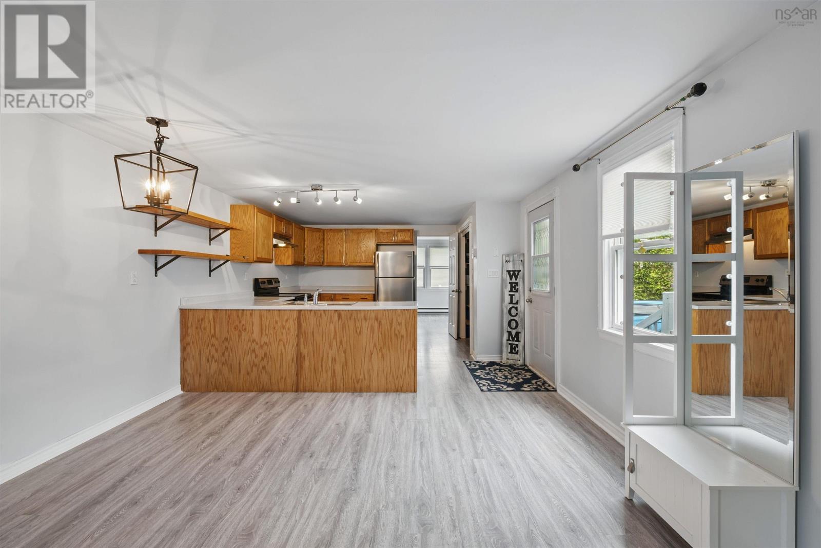 Property at 1216 Susan Drive image 4