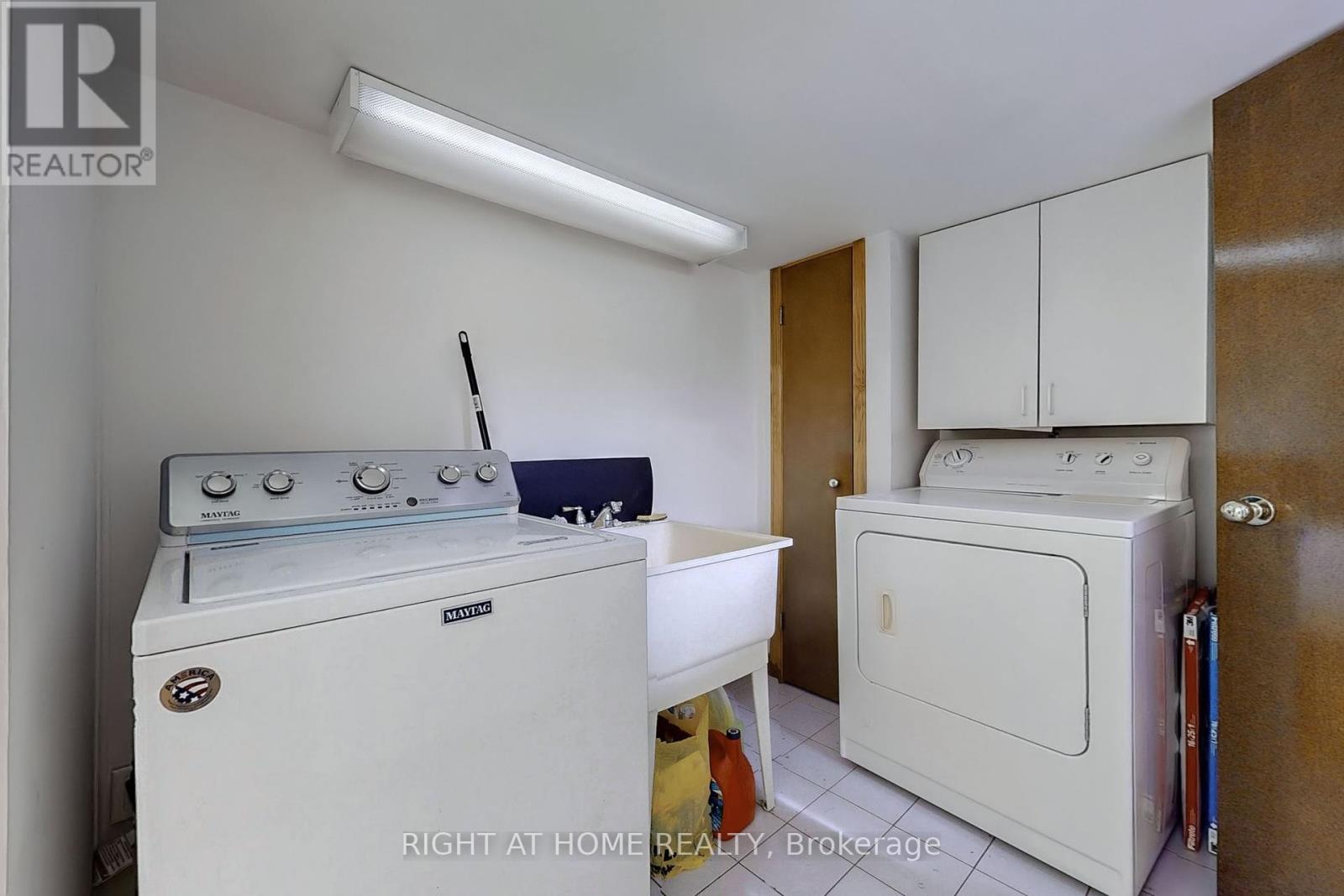 35 Westhumber Boulevard, Toronto (West Humber-Clairville), Ontario  M9W 3M5 - Photo 31 - W12188129
