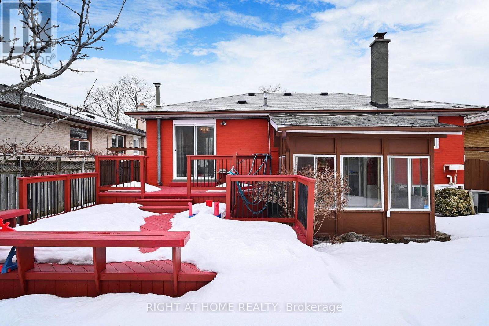 35 Westhumber Boulevard, Toronto, Ontario  M9W 3M5 - Photo 32 - W12188129