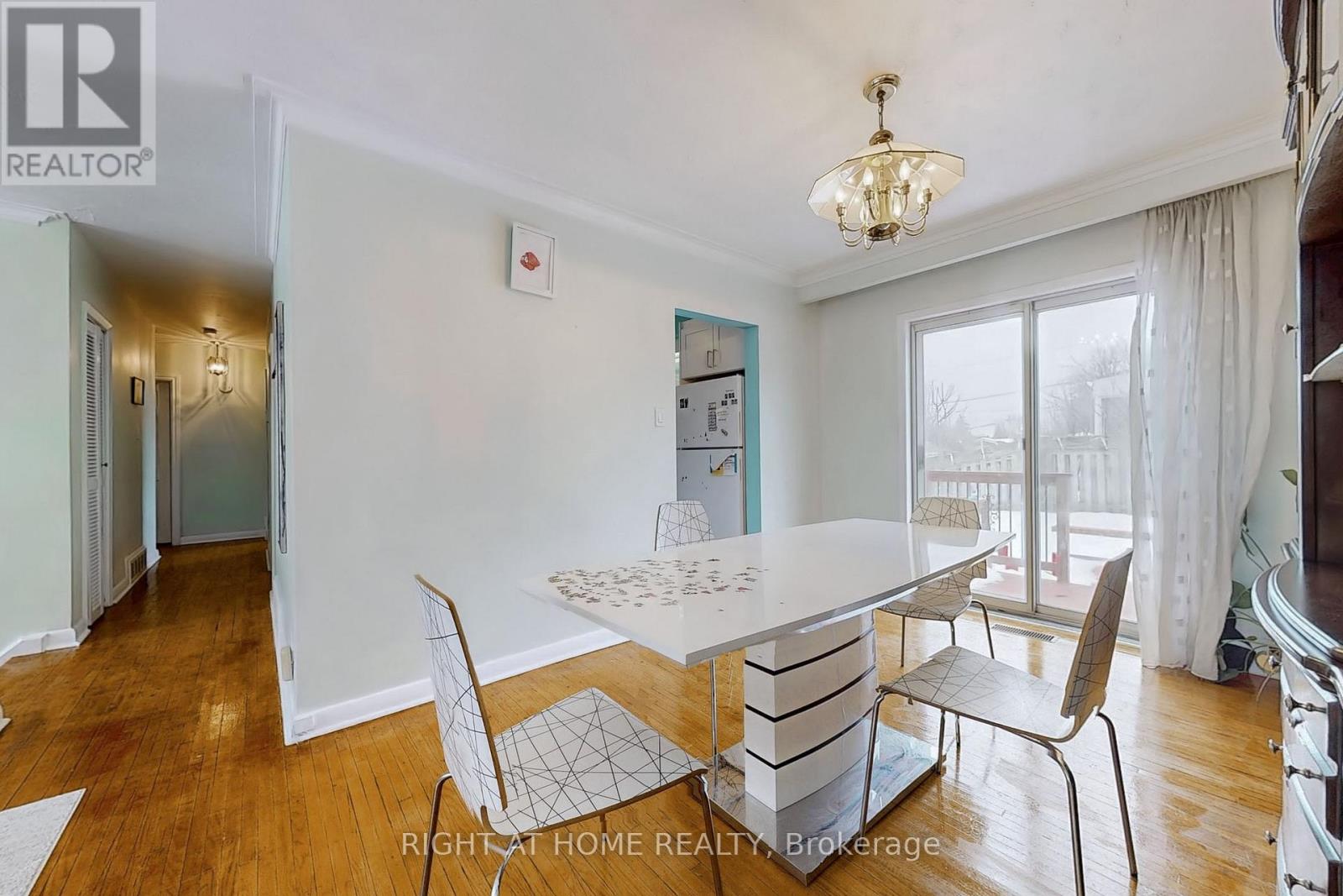 35 Westhumber Boulevard, Toronto (West Humber-Clairville), Ontario  M9W 3M5 - Photo 8 - W12188129