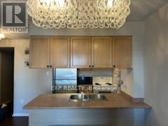 887 Bay Street, Toronto, Ontario  M5S 3K6 - Photo 6 - C12188192