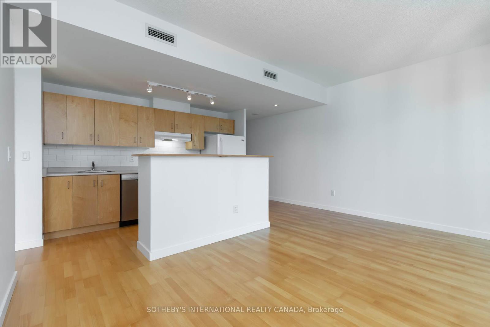 805 - 281 Mutual Street, Toronto, Ontario  M4Y 3C4 - Photo 7 - C12188207