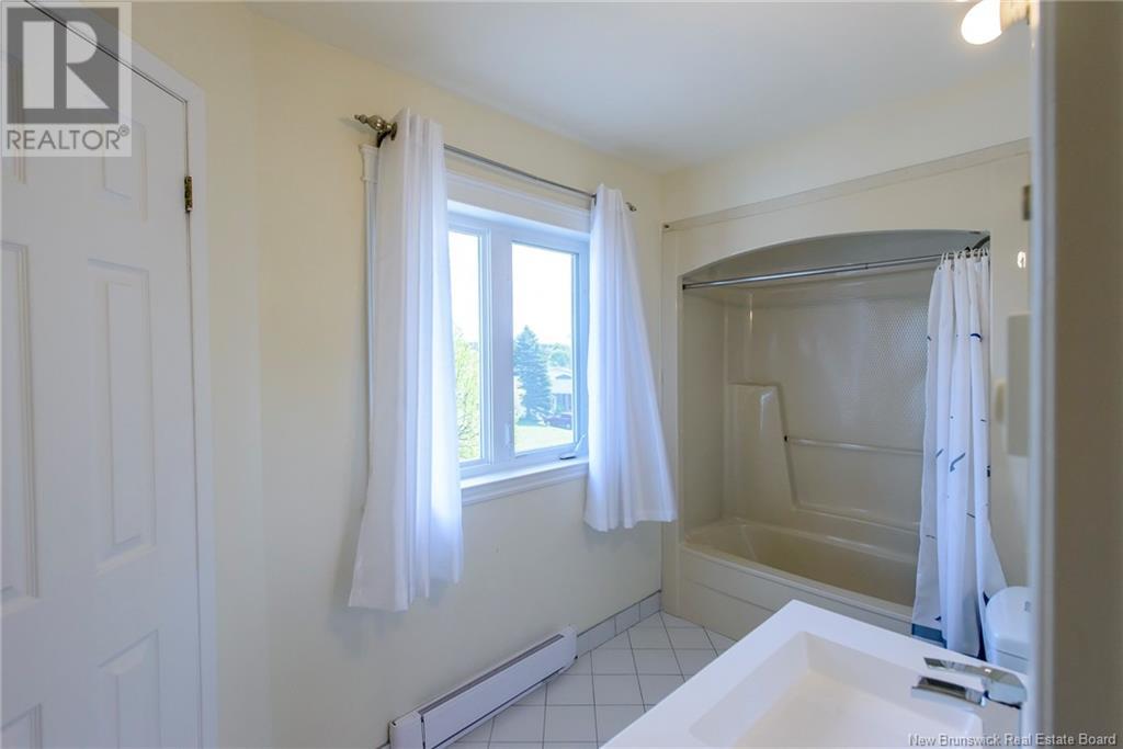 29 Vista Ridge Crescent, Saint John, New Brunswick  E2J 4G4 - Photo 32 - NB119615