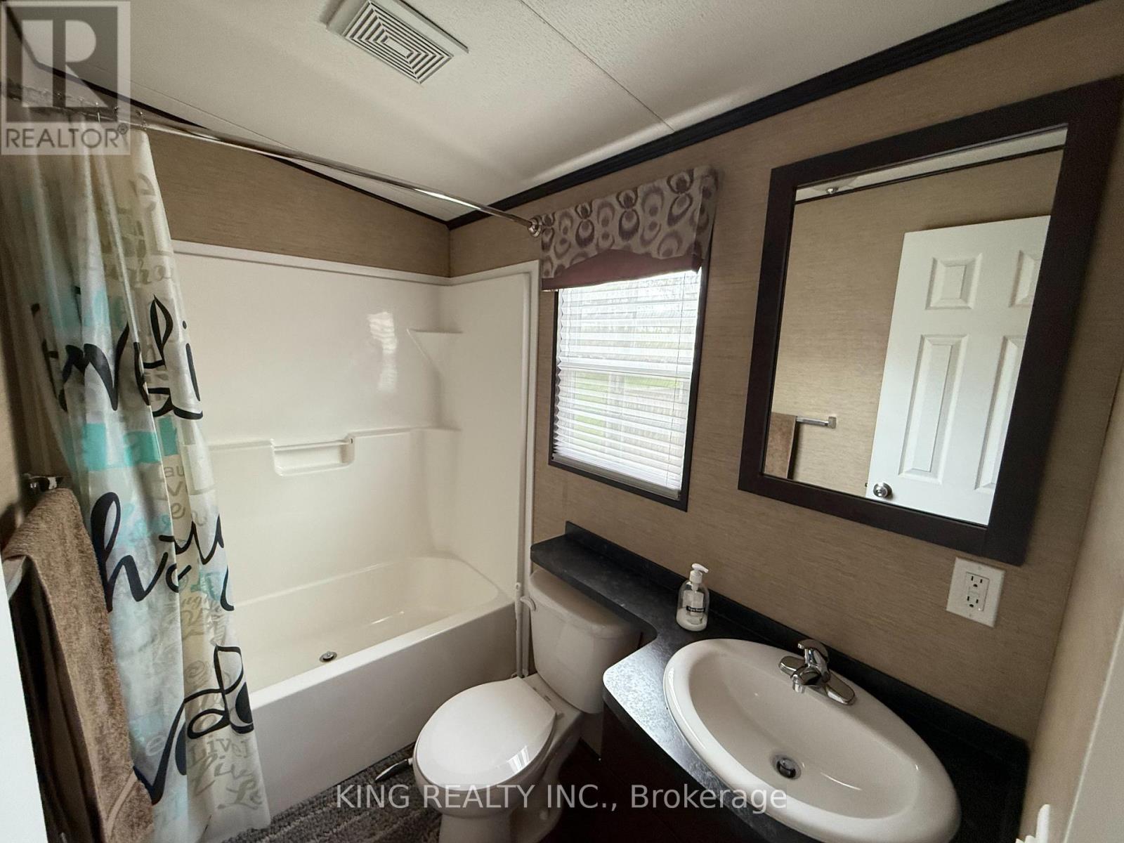 141 - 1501 Line 8 Road, Niagara-On-The-Lake, Ontario  L0S 1L0 - Photo 29 - X12188133