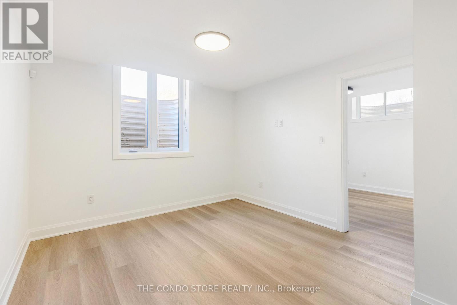 2 - 500 Mississauga Avenue, Fort Erie, Ontario  L2A 6V7 - Photo 7 - X12188152