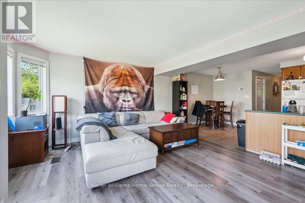92 Rodgers Road, Guelph, Ontario  N1G 4Z5 - Photo 10 - X12161859