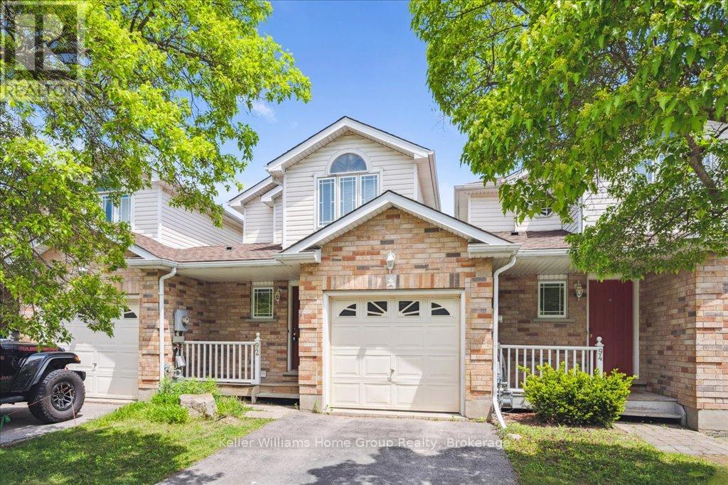 92 Rodgers Road, Guelph, Ontario  N1G 4Z5 - Photo 3 - X12161859