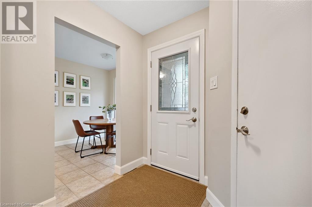 476 Kingscourt Drive Unit# 13, Waterloo, Ontario  N2K 3R3 - Photo 5 - 40735907